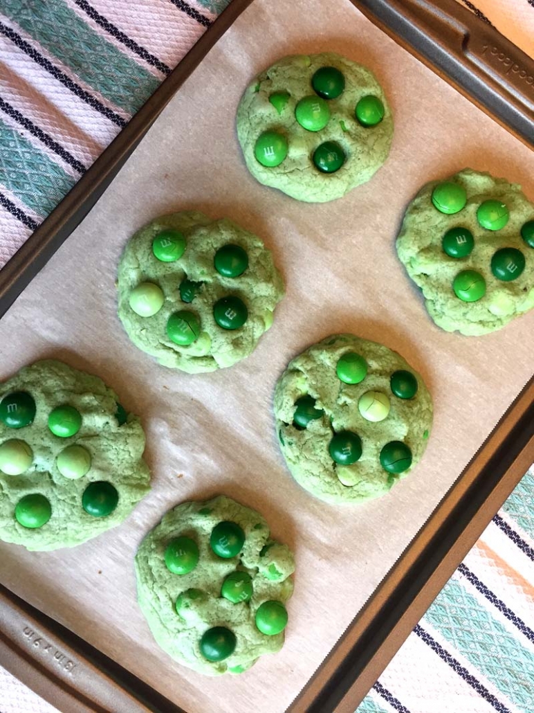 Easy green mint m&m cookies for st. patrick's day