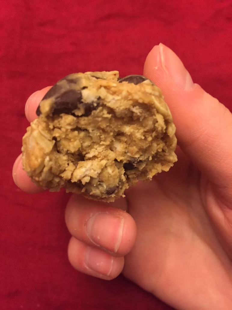 vegan peanut butter oatmeal energy balls