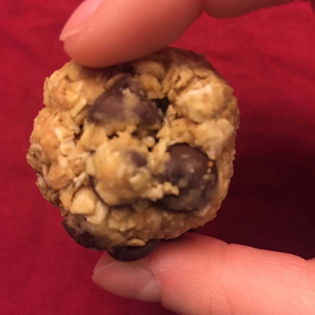 Peanut Butter Oatmeal Energy Balls