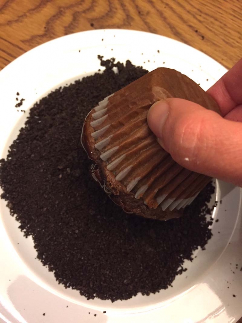 oreo dirt cupcakes