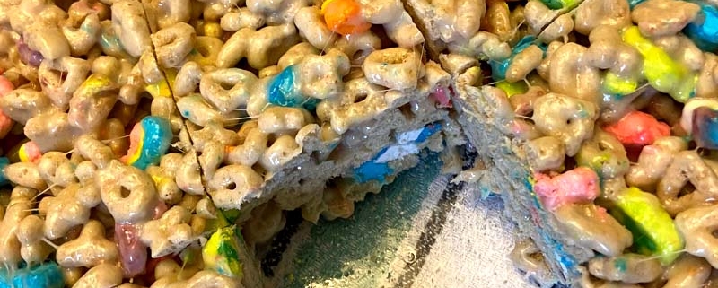 Lucky Charms Rice Crispy Treats Bars