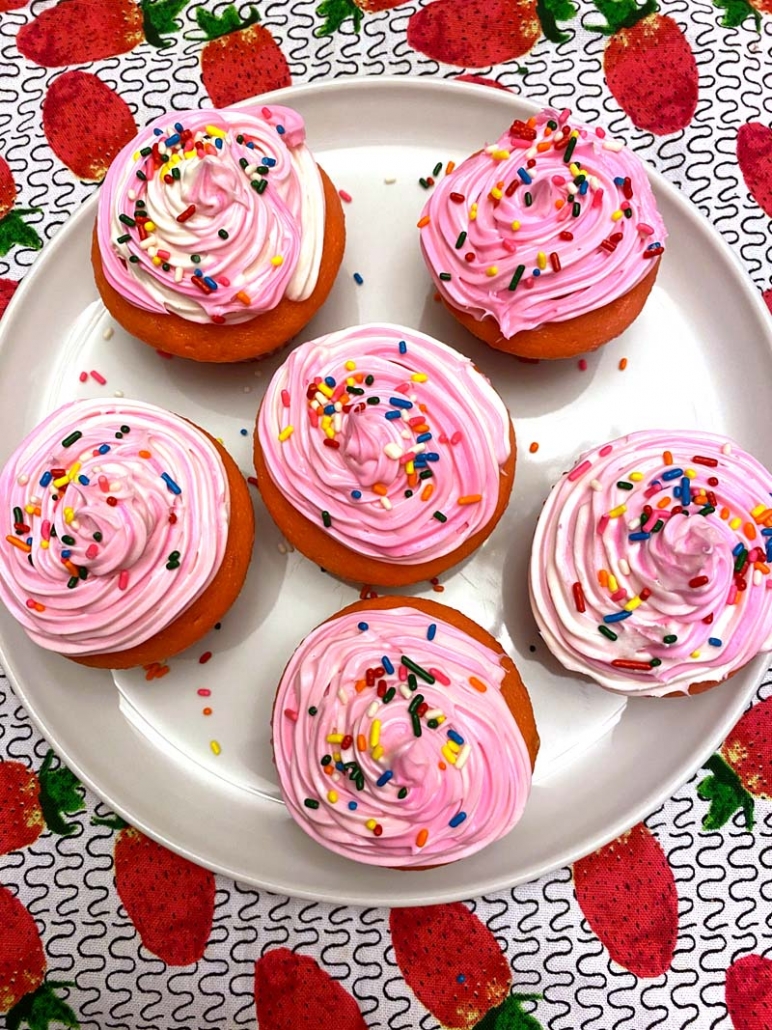 pink themed desserts