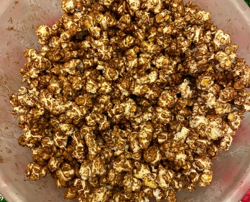 homemade chocolate popcorn