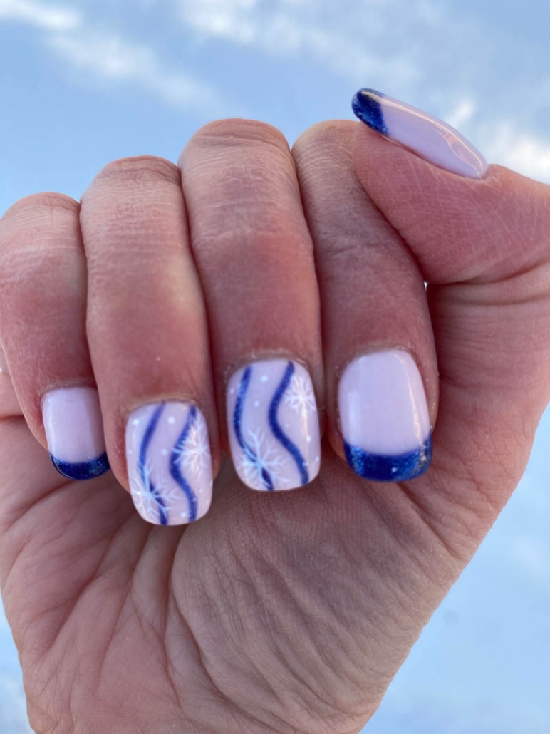 winter snowflake nails