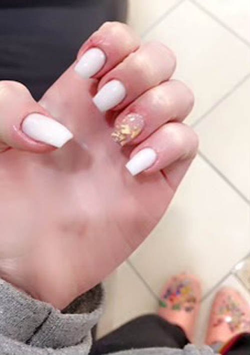  White Nails With Gold Foil Accent Finger