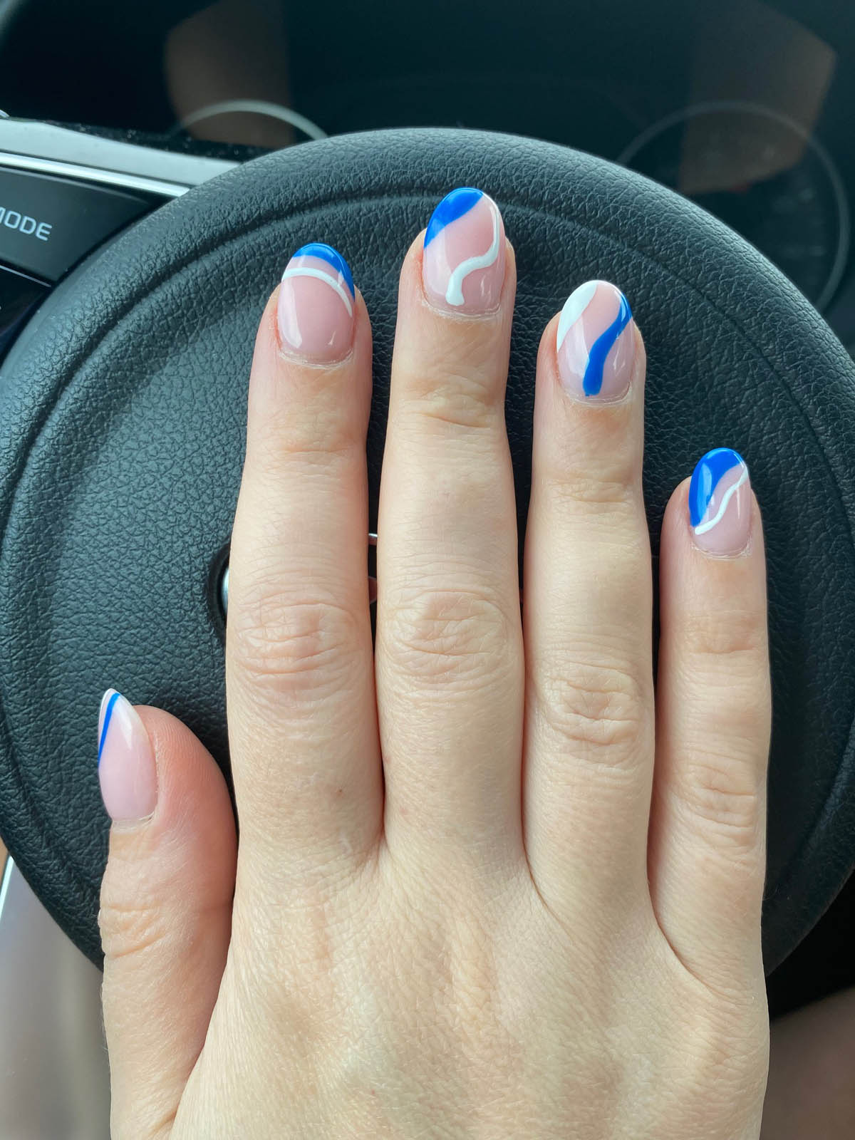 Blue And White Swirl Nails Design Inspo 