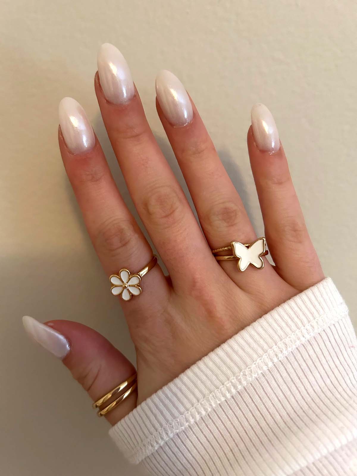 Pearl White Nails – Vibrant Guide