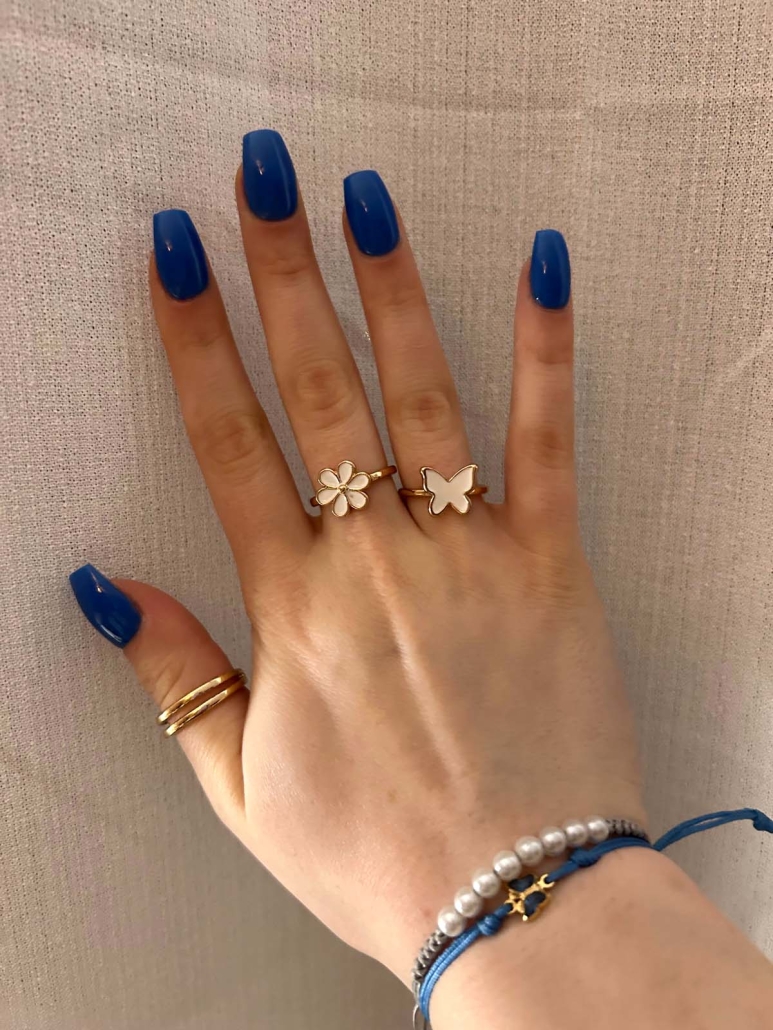 Blue coffin nails