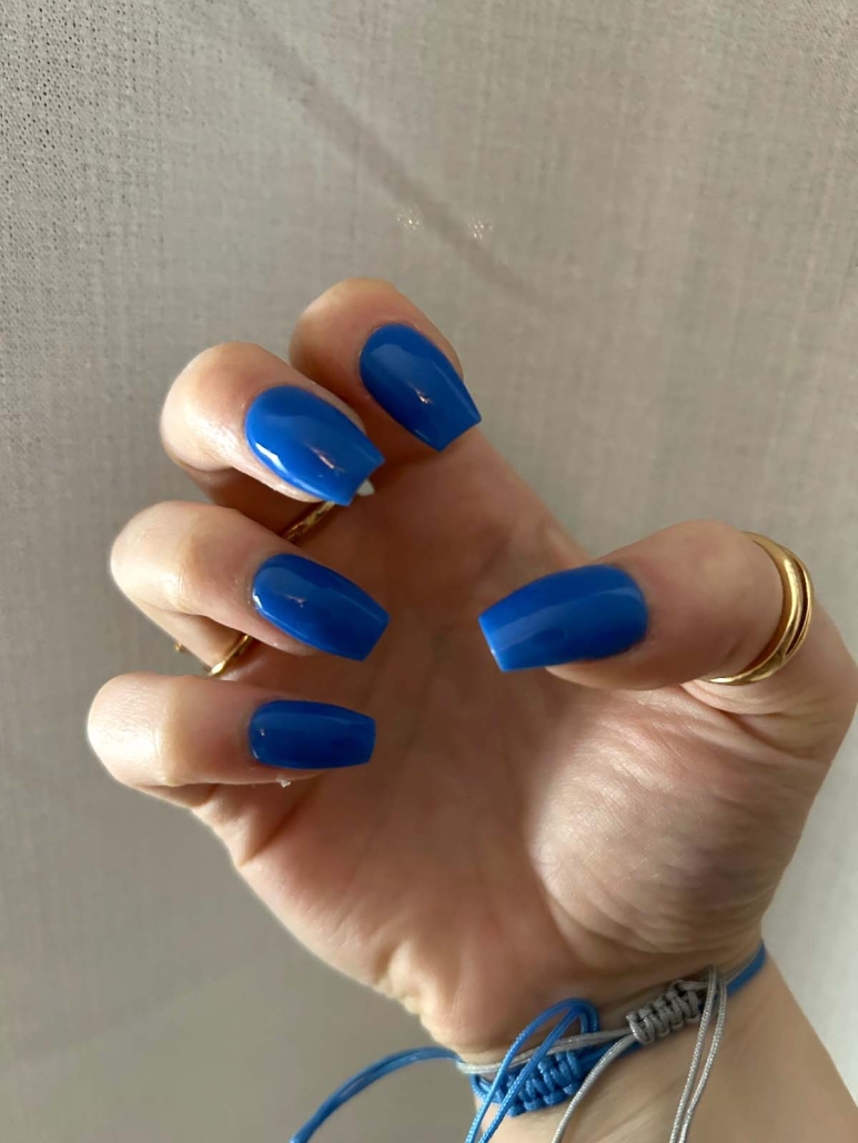 Coffin royal blue nails