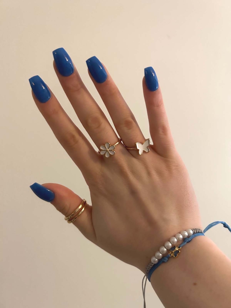 Coffin dark blue nails