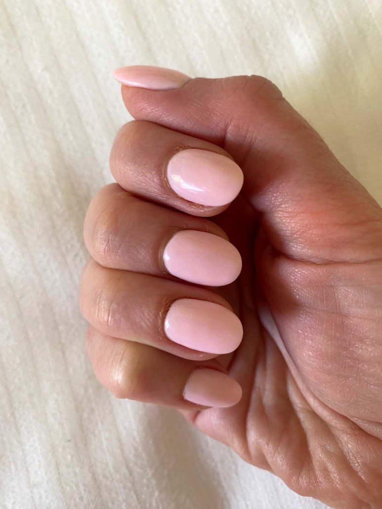 Spring pink nails