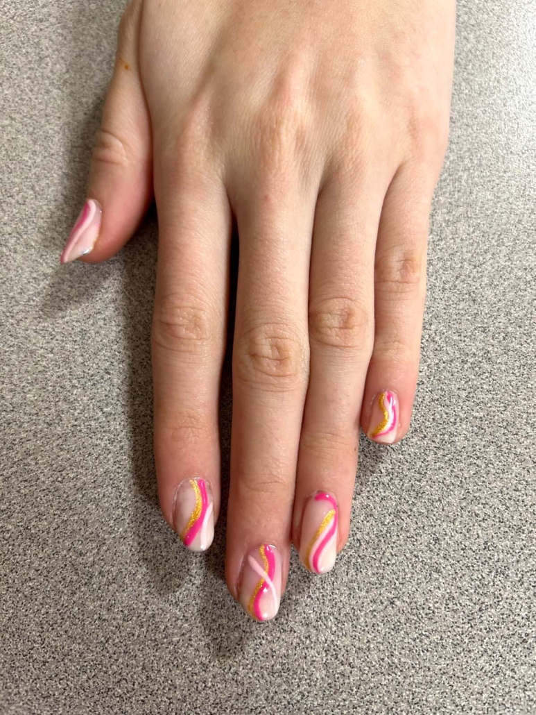 Cute swirly nails