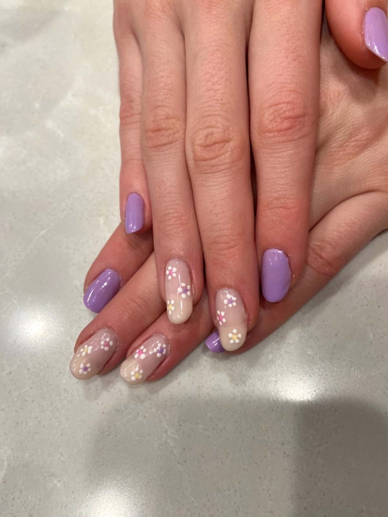 Purple flower nails look