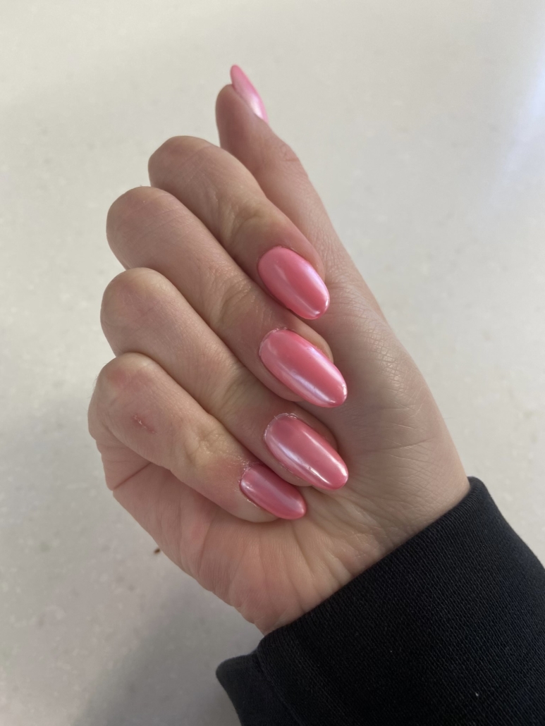 Chrome pink nails