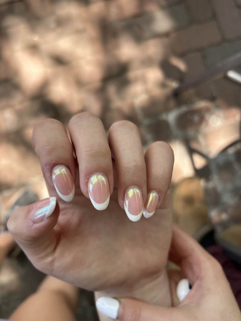 Trendy chrome nails