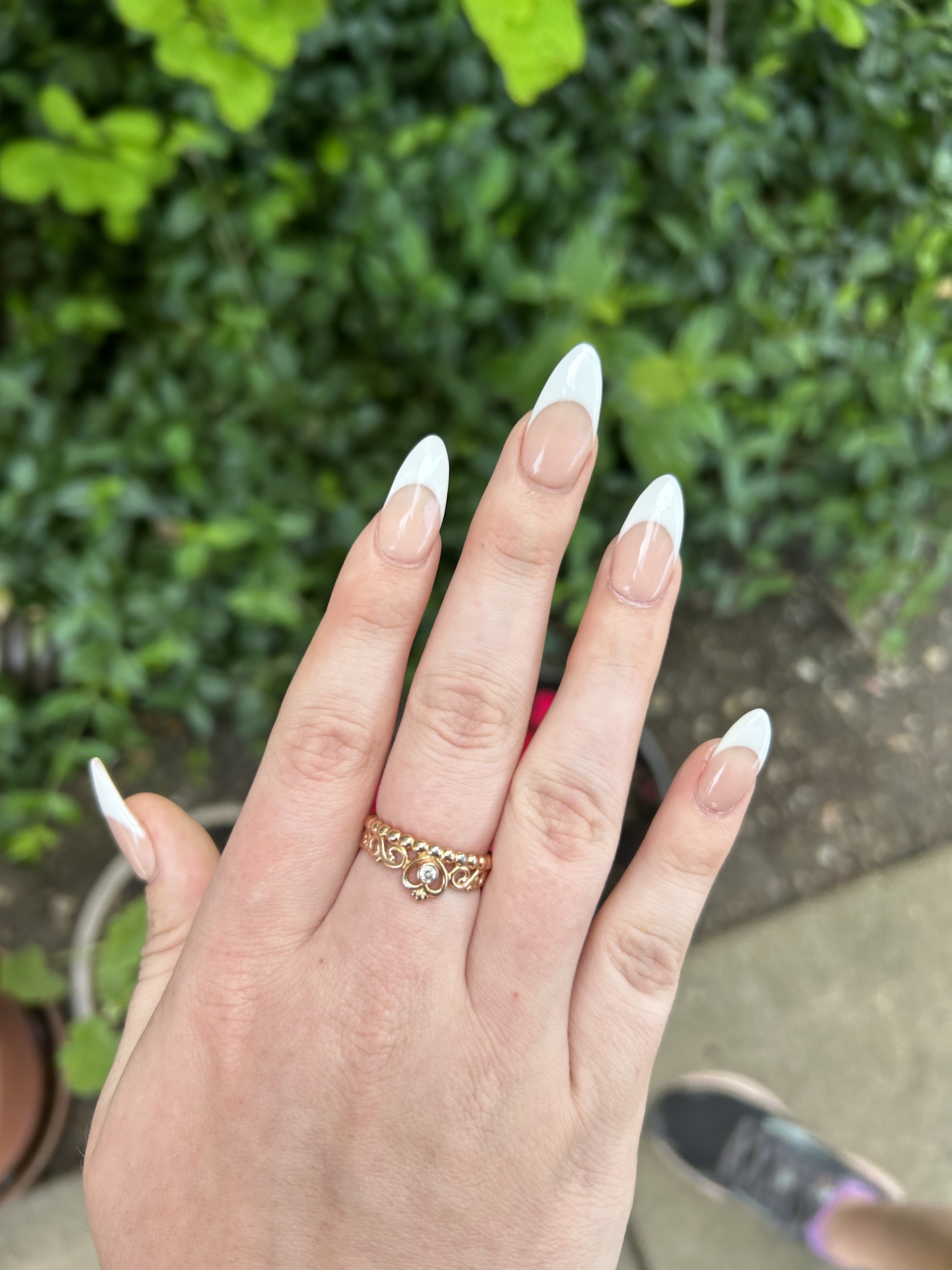 10 Bedazzled French Manicure Ideas