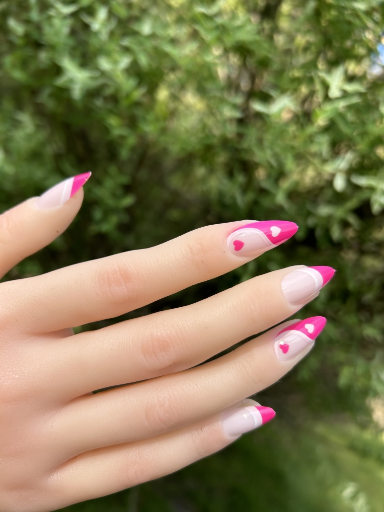 Valentine’s Day nails