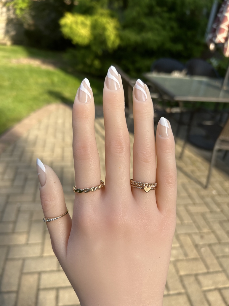 White stripe nails